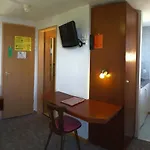 Zum Hotell