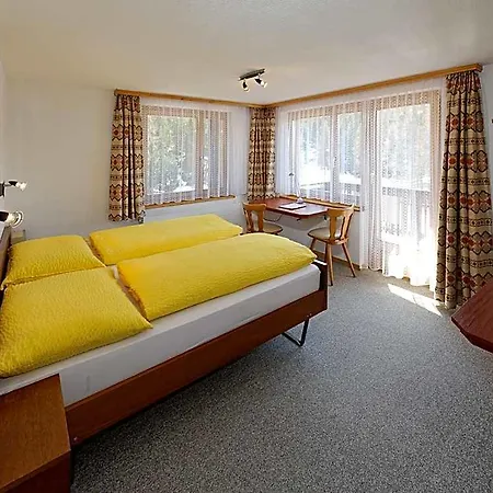 Hotell Zum 3*